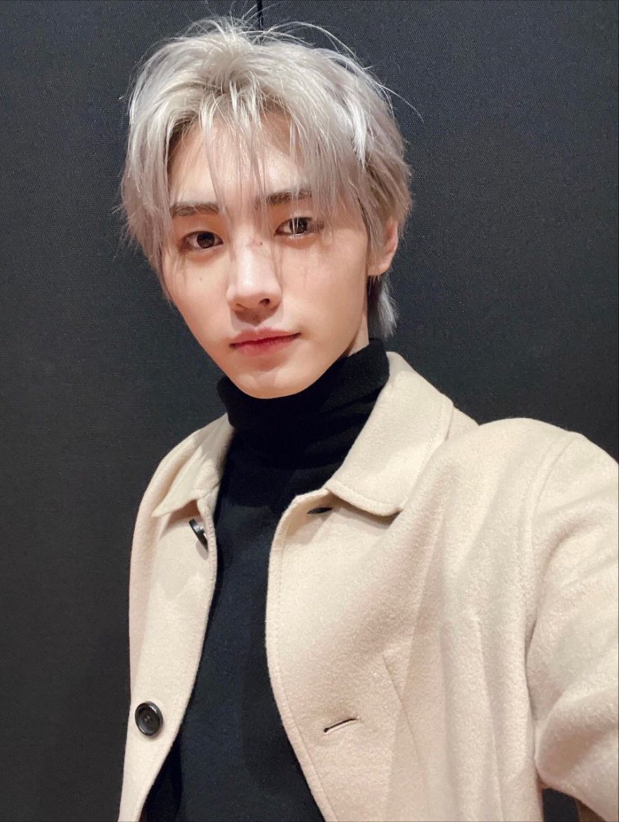 i4ywon's tweet photo. 너 바보야 ?? ~  ㅋㅋㅋ

#SUNGHOON #ENHYPEN https://t.co/WlN9ZV7YNf