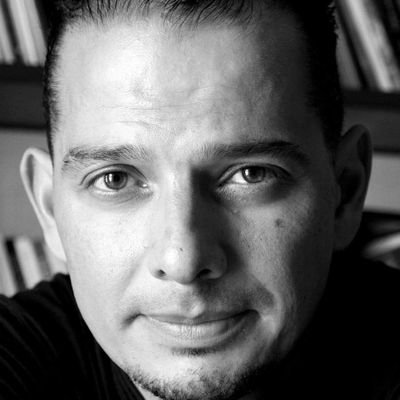 EditorialPolit1's tweet photo. Paolo Alejandro Guinea Ovalle, Guatemala, 1975. Cuenta con una licenciatura en Gerencia de Negocios y Emprendimiento, una Maestría en Liderazgo Organizacional y un posgrado en Análisis Transaccional.

@PaoloGuinea https://t.co/DvsboZu0RX