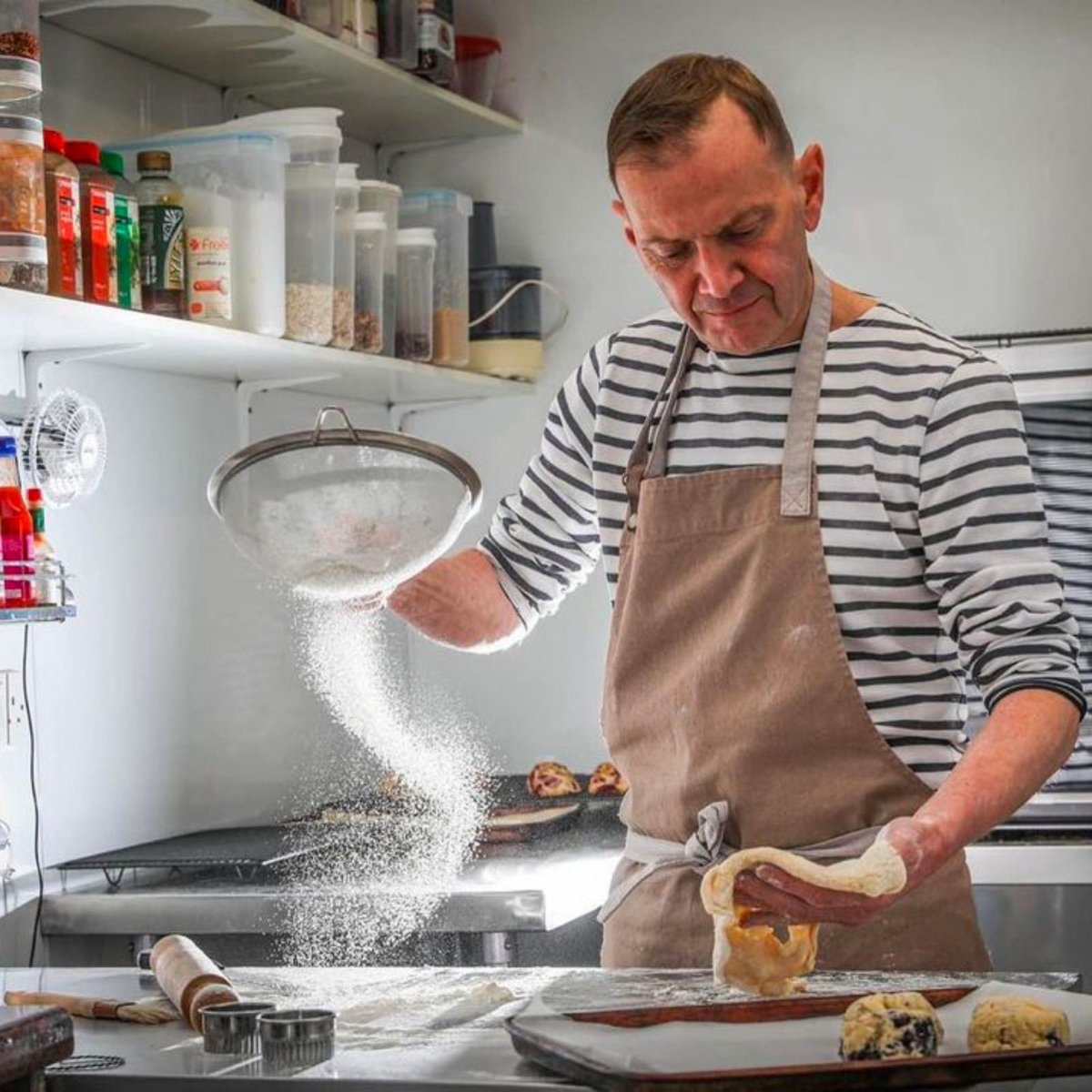 John the artisan scone maker from Perthshire uses #MaraSeaweed in his scones 👨‍🍳 He said "I put some on top when baking with cheese and found it worked amazingly and it made them even more moorish and have been using it ever since instead of salt!!" 

📷 Mhairi Edwards/DCT Media