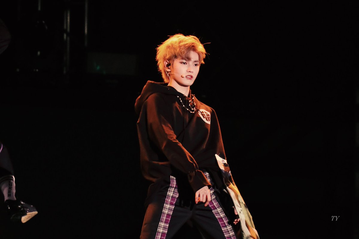 8901Zq's tweet image. #AprilFoolsday #만우절
#태용     #TAEYONG