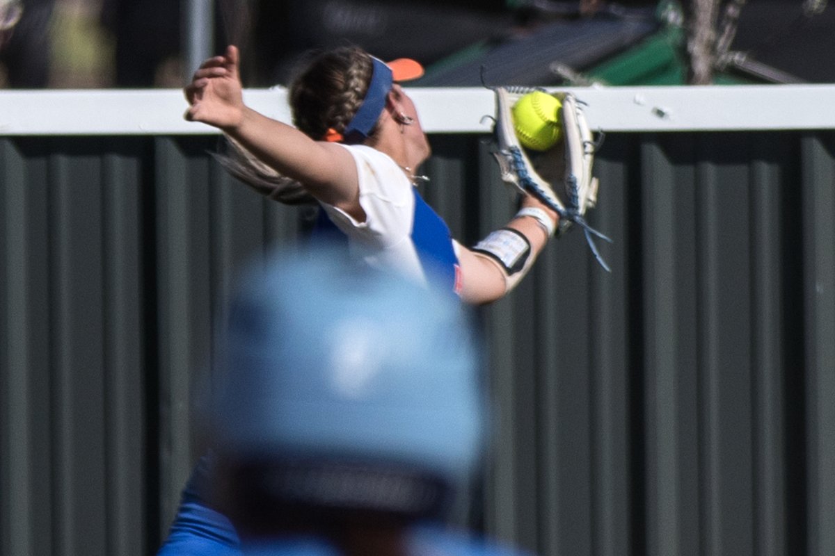 FEELING THE GLOVE: AC's Leighton Landreth made the tough look easy in both the outfield and infield during Wednesday's doubleheader sweep. <a href="/angelinacollege/">Angelina College</a> <a href="/ACRunnersSB/">Angelina College Softball</a> <a href="/Coach_Mckelvey/">Randy Mckelvey</a> <a href="/NJCAASoftball/">NJCAA Softball</a>
