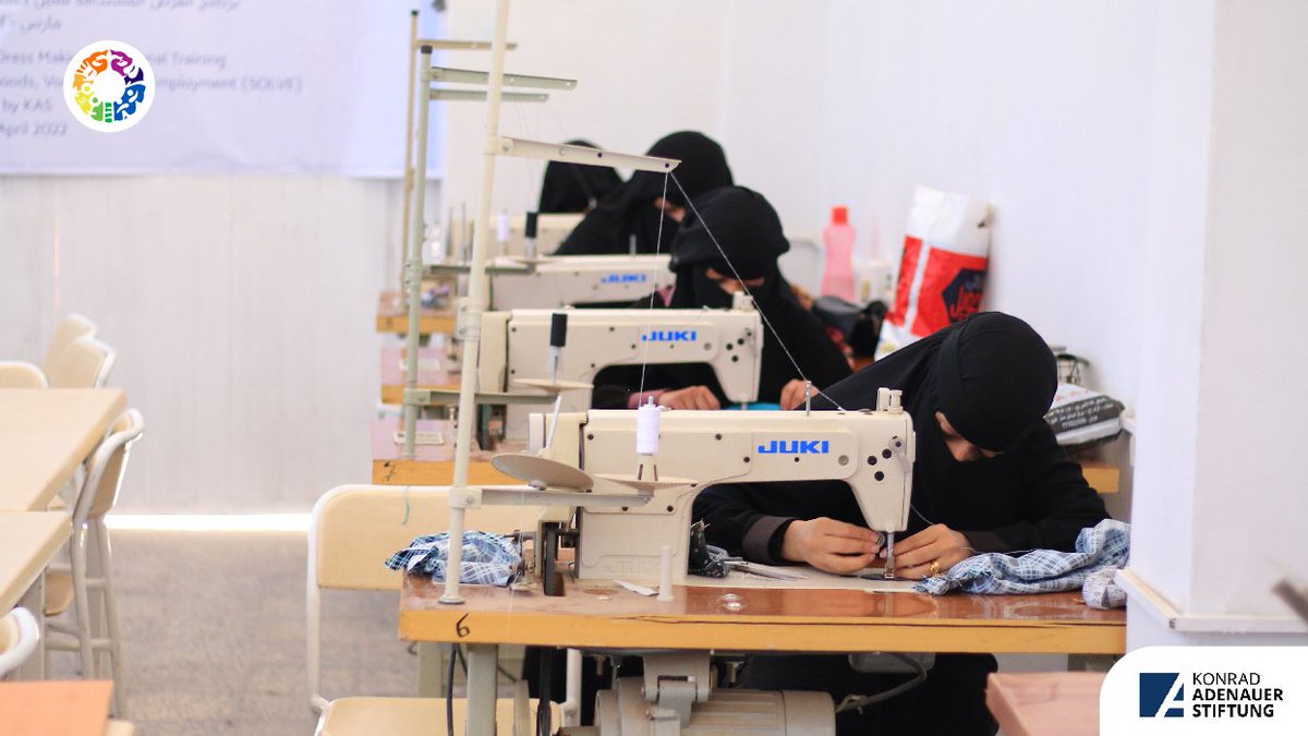 yldfyemen's tweet photo. For1️⃣month, 25 🙋♀️🧕 receive vocational skills training under the1️⃣component of #SOLVE Program.
Those women are from vulnerable families and were targeted by #YLDF as part of humanitarian relief projects, and this program funded by @KASonline aims to take them to another stage. https://t.co/bq5i3Dm2zF
