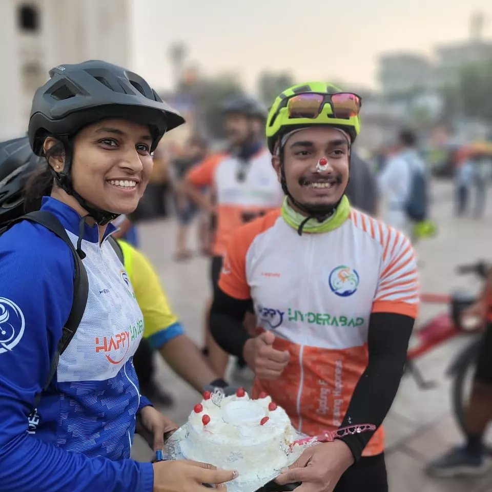 happy_hyderabad's tweet photo. #HappyHyderabad #Charminar #cycling ride
#HAPPYBIRTHDAY @JoshHalebJames
#ResetHyderabadWithCycling #Cycle #cycle4change #Cycle2Freedom https://t.co/O5WJ40pK1n