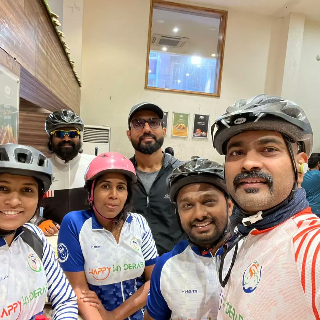 happy_hyderabad's tweet photo. #HappyHyderabad #Charminar #cycling ride
#ResetHyderabadWithCycling #Cycle #cycle4change #Cycle2Freedom https://t.co/b7sNDKISO3