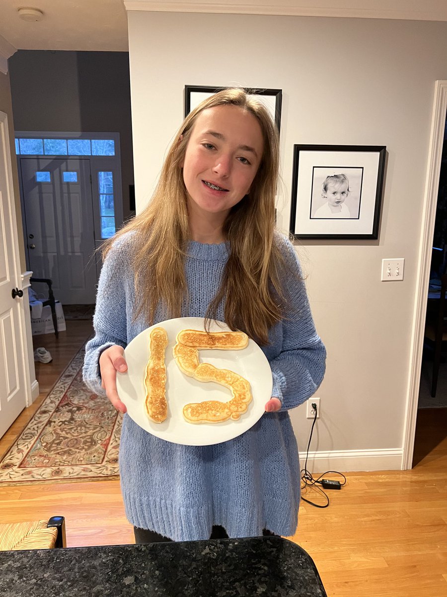 msd8372's tweet photo. Happy 15th BDay Corinne!  Hope ur having a great day.  Love u buddy! https://t.co/l3f4rar5yM