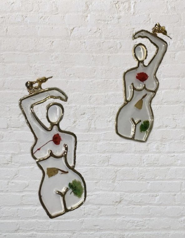 Complete your look with a pair of these earrings, made for any occasion

Tymezco.com