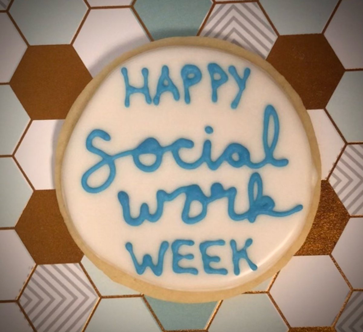 #SocialWorkMonth2022 is almost over but @UHN’s #SocialWorkers and #SocialServiceWorkers work hard to serve our patients year round. 

Our colleagues created edible art and an office advocacy door earlier this month to celebrate!

#HiddenTalentsofUHNSWandSSW
