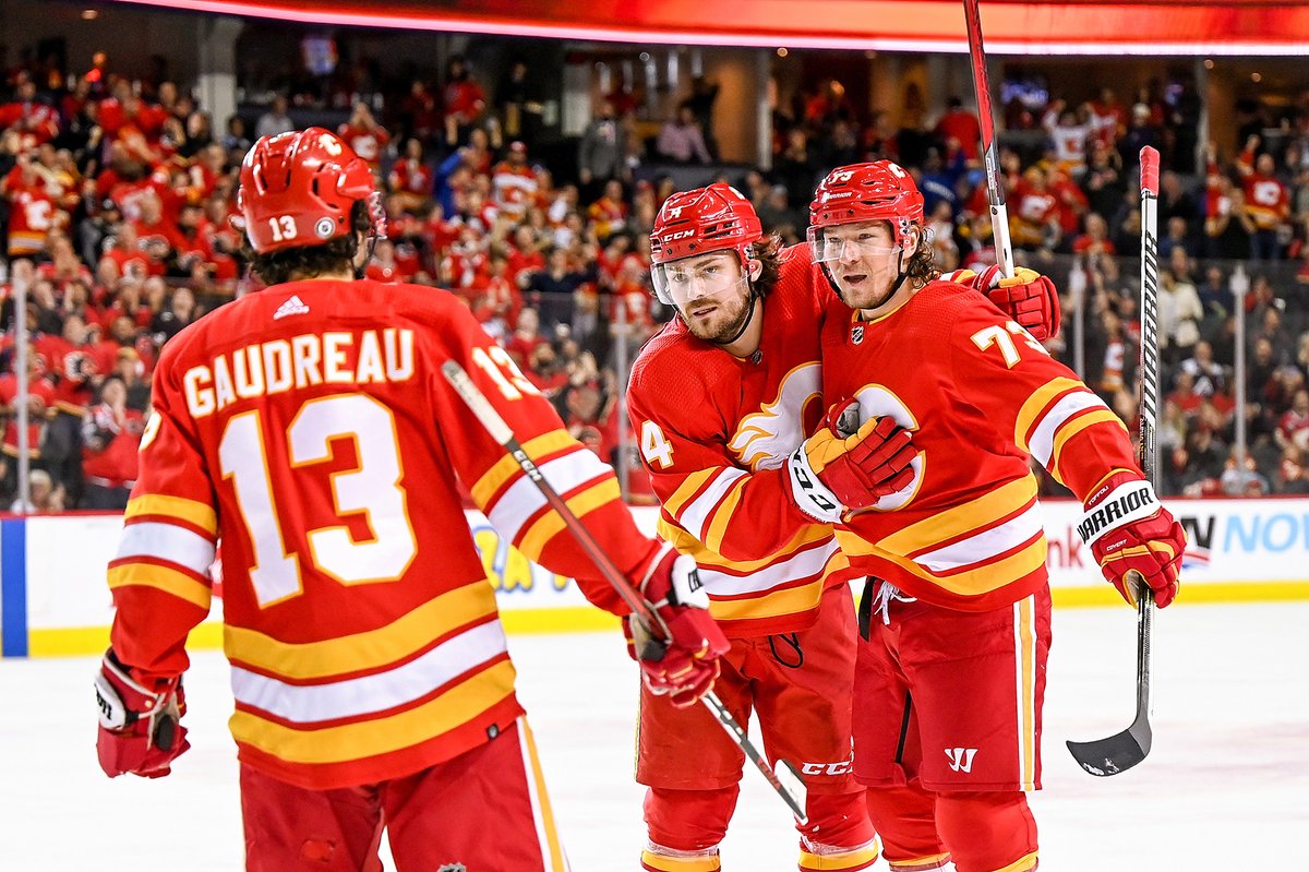 Want to come to tonight's game vs. the Kings? We've got a pair of tickets to give away! Entering is simple: make sure you're following us (duh), RT this post, and reply with who you'd bring to the game!