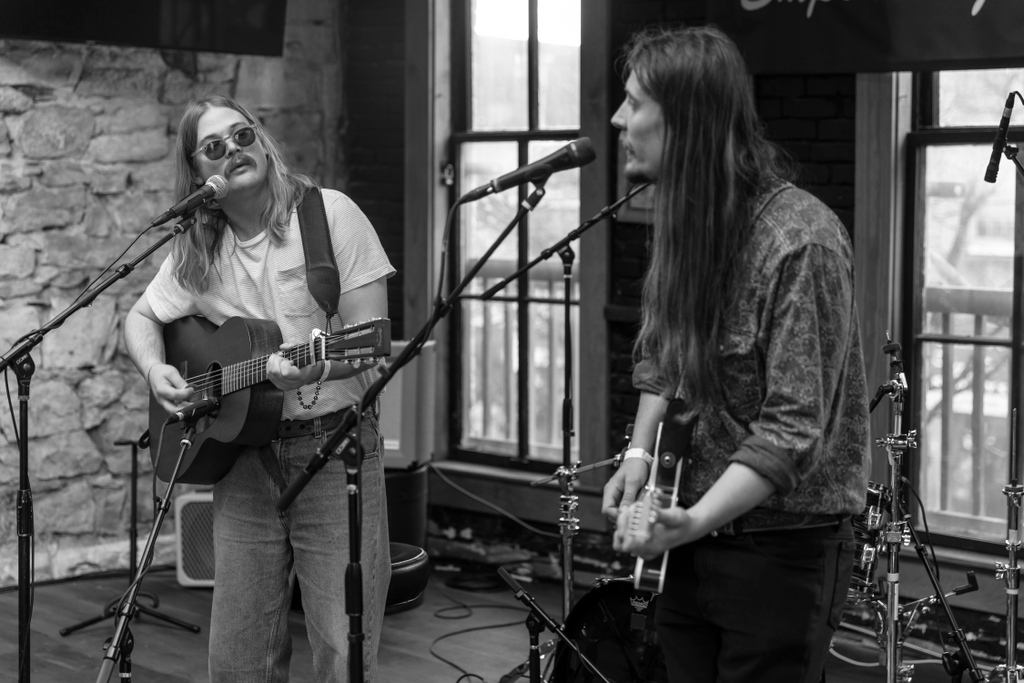 joinshowx's tweet photo. Some amazing artists graced the SHOWX stages during #sxsw and we are missing this incredible group already. New venues in Austin have been added to the app, so download now to book your tour through the South! 

https://t.co/OkDb60BiiY

📸 Sean Mathis https://t.co/QfZ0lX1Npw