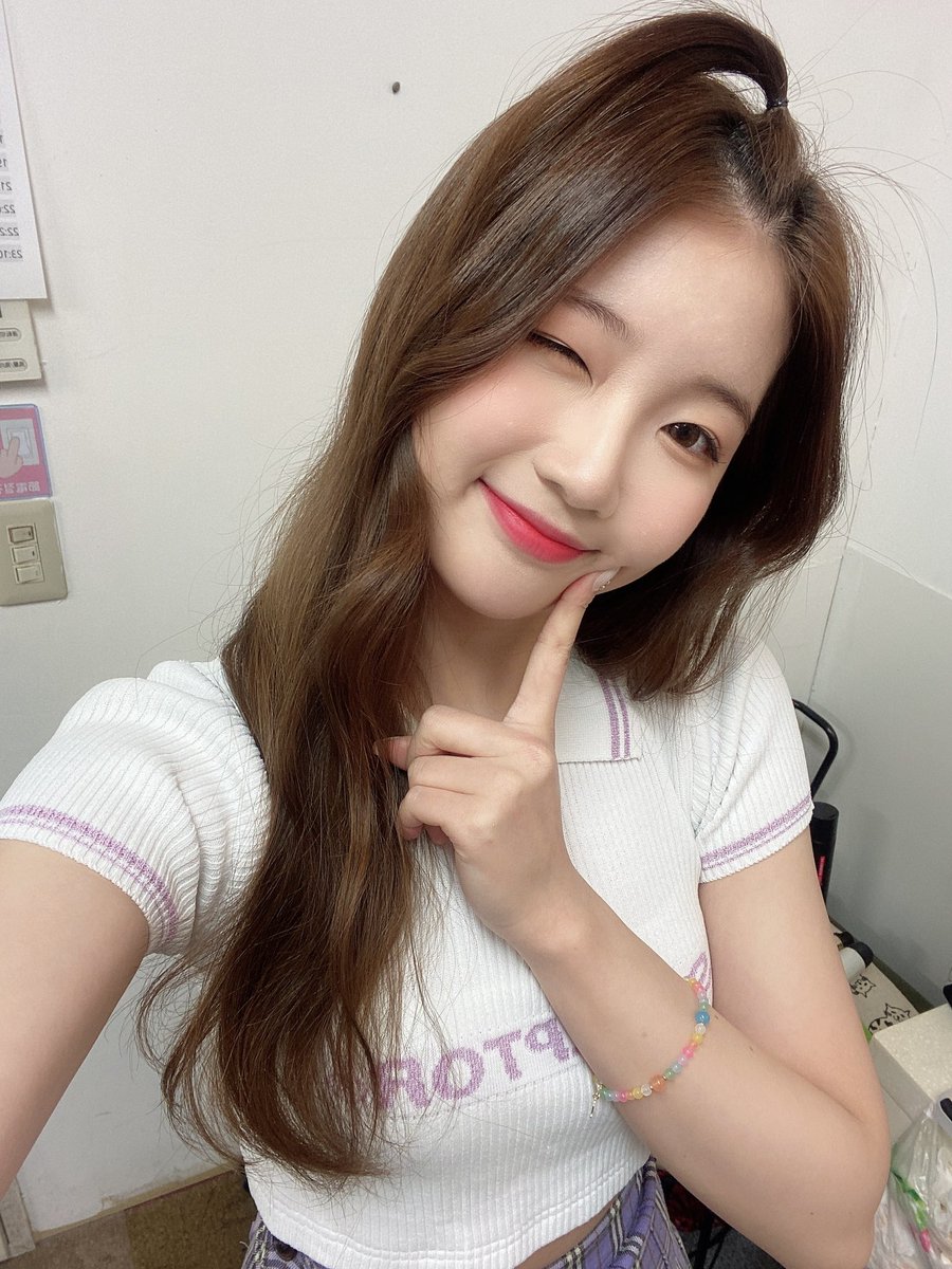 MINSEOFOLDER's tweet photo. #민서 #MINSEO #SATURDAY #세러데이 @saturday718 https://t.co/DlZIG21z4C