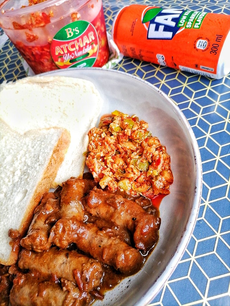 BongsMahlangu_'s tweet photo. B's Atchar 
#RiseTheUnderdog
#FliptoYoco 
#FlipToKhumo https://t.co/ykdT5dYbQG