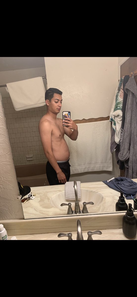 JoshBustamante4's tweet image. My entire life Ive been a pretty skinny guy &amp;amp; I always thought I didn’t need to workout.Skinny doesnt = healthy!6 months ago I was in the worse shape Ive ever been in &amp;amp; decided to change things up. Ive been in the gym 5-6 times a week &amp;amp; got my diet right. Lets keep it going 💪