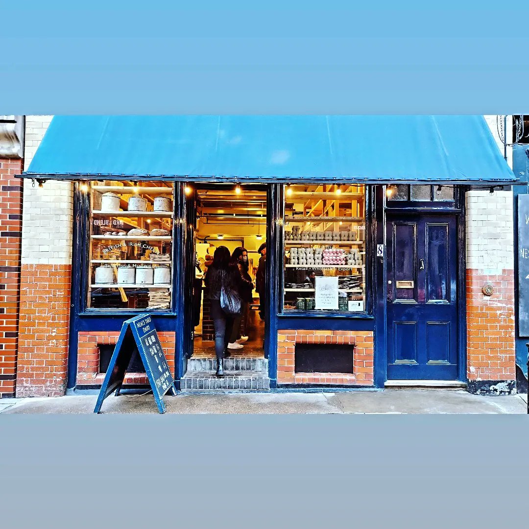 TheLivelyChef's tweet photo. From the outside it looks like a little blue shop but when you step inside, the smells &amp;  cheese you are met with is truely mind blowing. 
@NealsYardDairy
.
#London #dairy #nealsyarddairy #cheeselover #allthecheese #smells #sights #tastesamazing #getdownthere #cheese https://t.co/FxsqPQdV0k