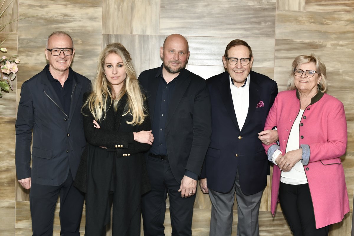 Seit der Eröffnung der EXPOVINA Primavera ist es öffentlich: Nach 68 Jahren in den Händen der Familie Sauter, übernimmt Aroma das Steuer der traditionsreichen Weinausstellung. 🍷
aroma.ch/expovina-prima…