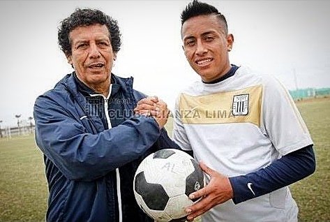 AngelitoDRG7's tweet photo. Si mi #Viejo me habló de #Cueto👉🏻#PoetaDeLaZurda...
Yo le hablaré mi #Hijo de #Cueva👉🏻#Aladino...
#GENIOS ⚽ https://t.co/5dSQ6S0CFd