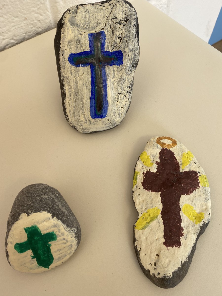stjosephsrush's tweet photo. Symbolic rock painting, inspired by words of wisdom. Fifth Year RE class @STJREDept @guidance_st @wellbeingstj @JudiOBoyle @ceist1 #LiveLife #LiveLoveLaugh #Beyou #Doyou #Foryou https://t.co/gmf5gUa0w3