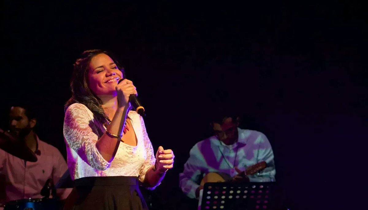 Conny Méndez en la voz de <a href="/anacecilialoyo/">Ana Cecilia Loyo</a> 🎶. Entérese de los detalles del concierto que la cantante ofrecerá para homenajear a la compositora, escritora y pionera del feminismo👏🏼 bit.ly/3tECcqE