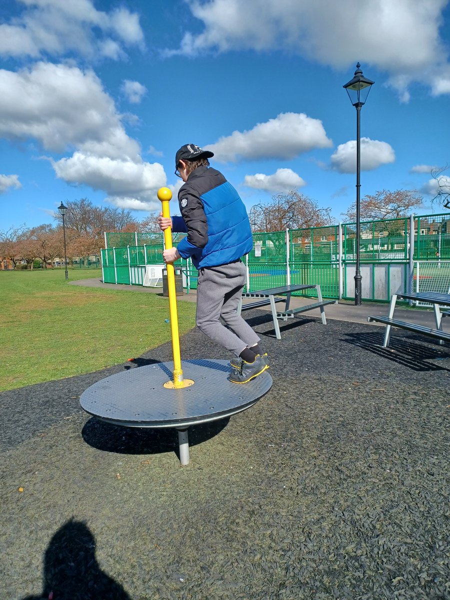 CornforthNicola's tweet photo. The boys enjoyed some key working this morning in the very cold fresh air ⛅ 
Always love to see them running about and enjoying themselves outdoors 😎 Well done for good behaviour whilst out in public 👍
@LeverParkSchool @NicolamorrisOl1 https://t.co/jsc3B4tTUu