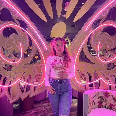 RobertaTPWK's tweet photo. #NuovaFotoProfilo

Angel🦋 https://t.co/27VaaaJKNz