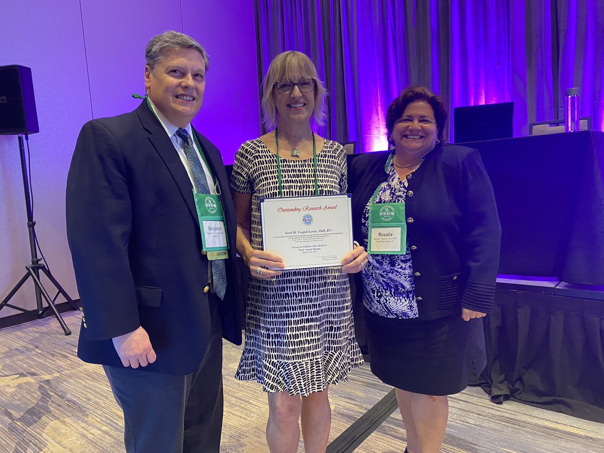 PedsPainMed's tweet photo. 2022 @PedsPainMed annual meeting research winners, congratulations to all!
#SPPM2022 #SPAFL2022 #PedsPain https://t.co/sJE4R5Nn8F