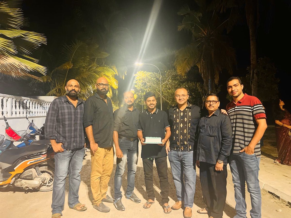 FarookHCare's tweet photo. #farookhealthcare and #FarookPharmacy #Maahefun2022 💚

We missed some of our doctors and some staff members!

#FuvahmulahCity 
#FuvahmulahHealthCare 
#EST1986 https://t.co/i7Dn7Yltgi