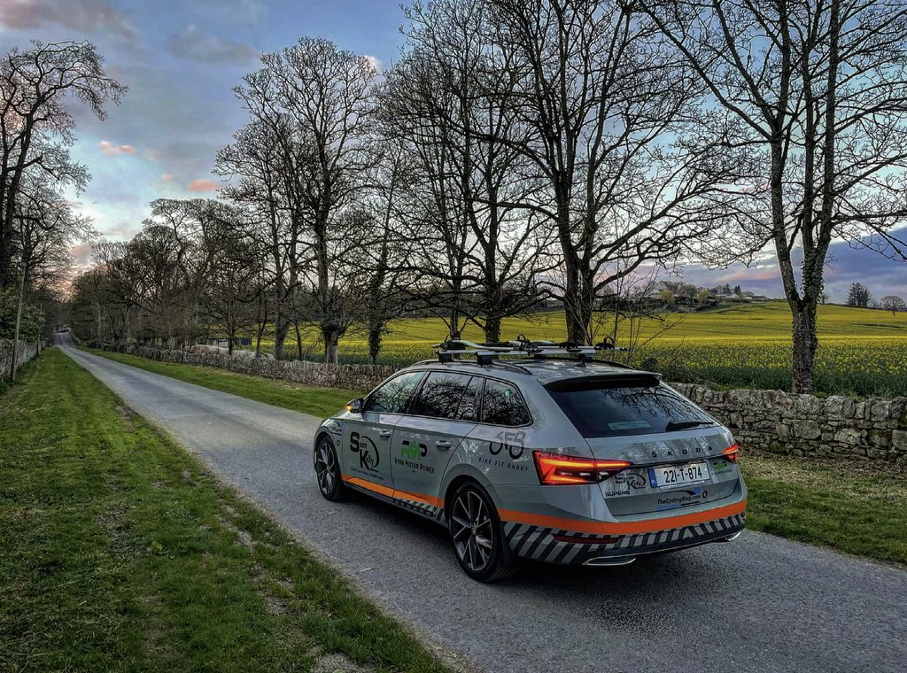 TheCyclingBlog_'s tweet photo. Huge thanks to @ryanmotorpower for another fantastic @SkodaIRL #superb #sportline #thecyclistscar https://t.co/NQ9pd98Z8x