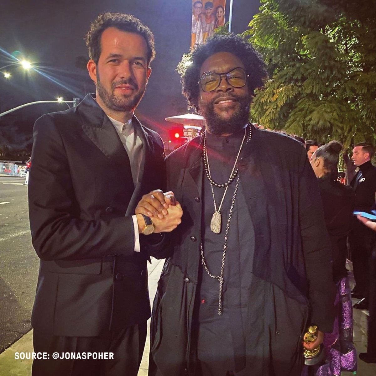 Participant's tweet photo. The moment #Flee 🤝 #DescendantDoc... 

[9/10] https://t.co/Ef20GHOQfb