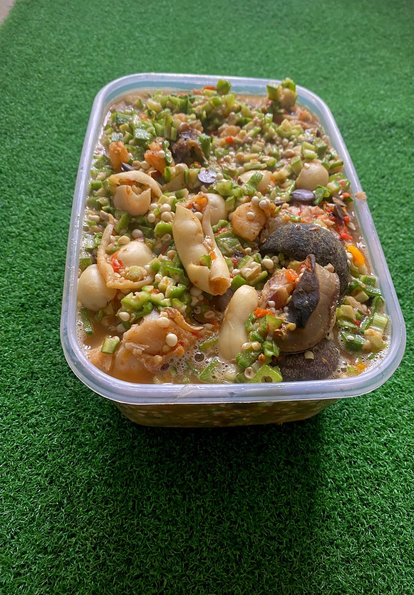 Beebi__kitchen's tweet photo. is your company having a meeting or party and needs a good and reliable catering service?Beebi's kitchen is here and available to give you that meal that will make you come back for more😁

Please help retweet and patronize 
Biko🙏🙏🙏 https://t.co/EahYbl0v8h