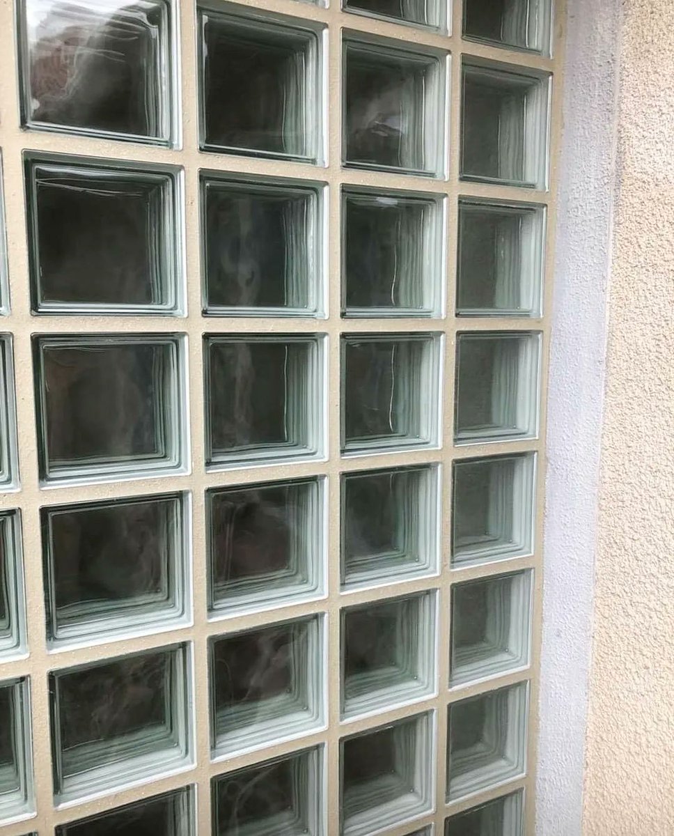 GlassBlockCo's tweet photo. F60 Glass Block Wall ◻

#glassblocks #glassblockco https://t.co/e5KbgLeB63