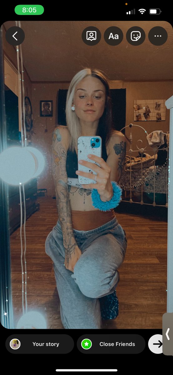 Whoever says I need a new hairstylist can kiss my white Texas ass! My mamas the best and I save money so 🎤 drop to that