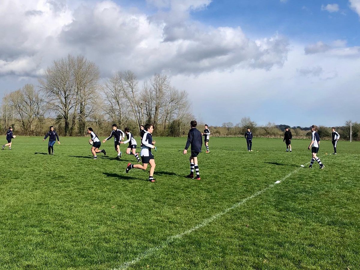 BWSRugby's tweet photo. Always a pleasure to welcome @UR7s to @BWordsworths some great learning &amp; takeaways for all, as well as a lot of fun along the way. Thankfully got the @RPNS7 ☀️ before the ❄️ blew in! #opportunity #7sfun https://t.co/Ryr5R8YFAC