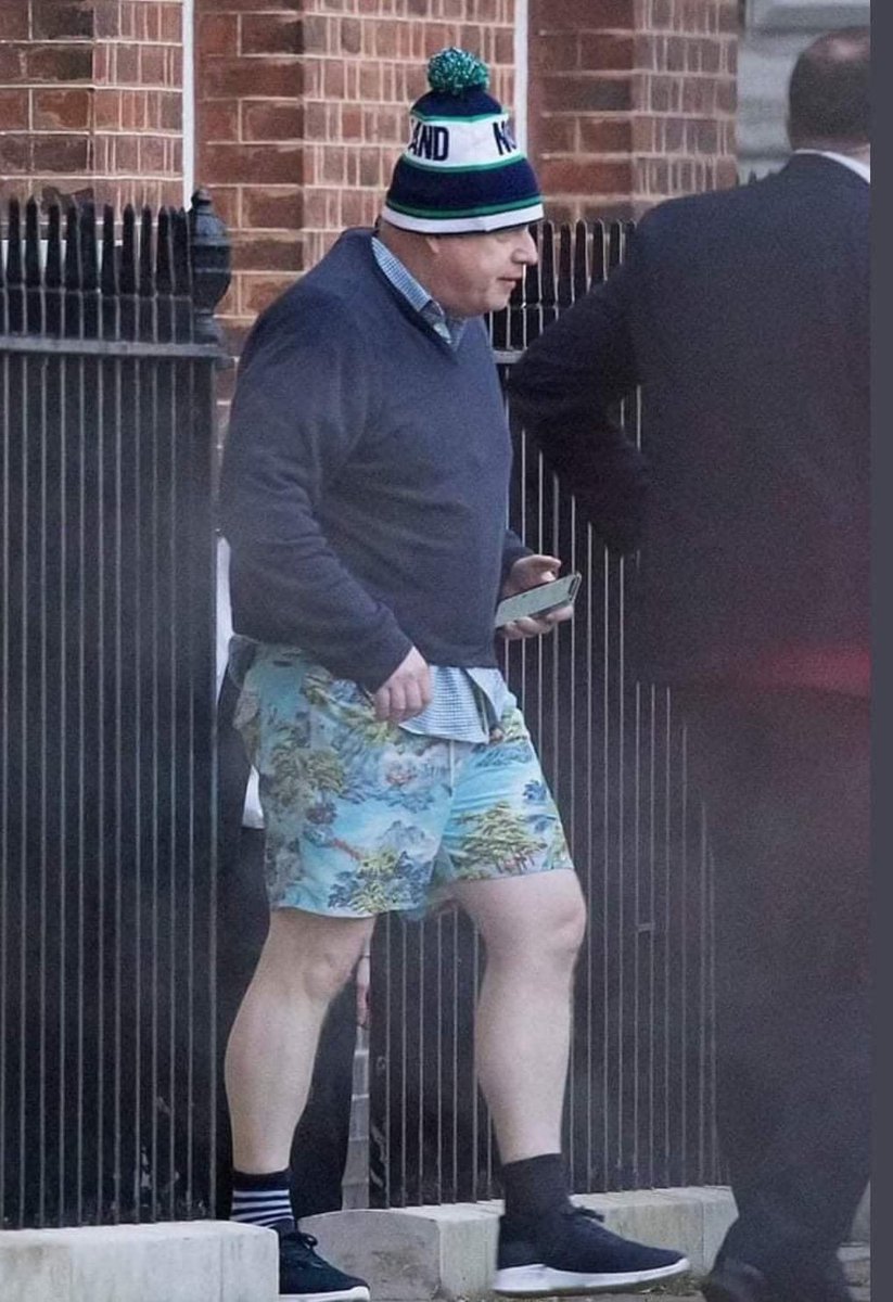 gm_andthem's tweet photo. @robbeckettcomic did you look worse than this though? https://t.co/tiT26ciaUk