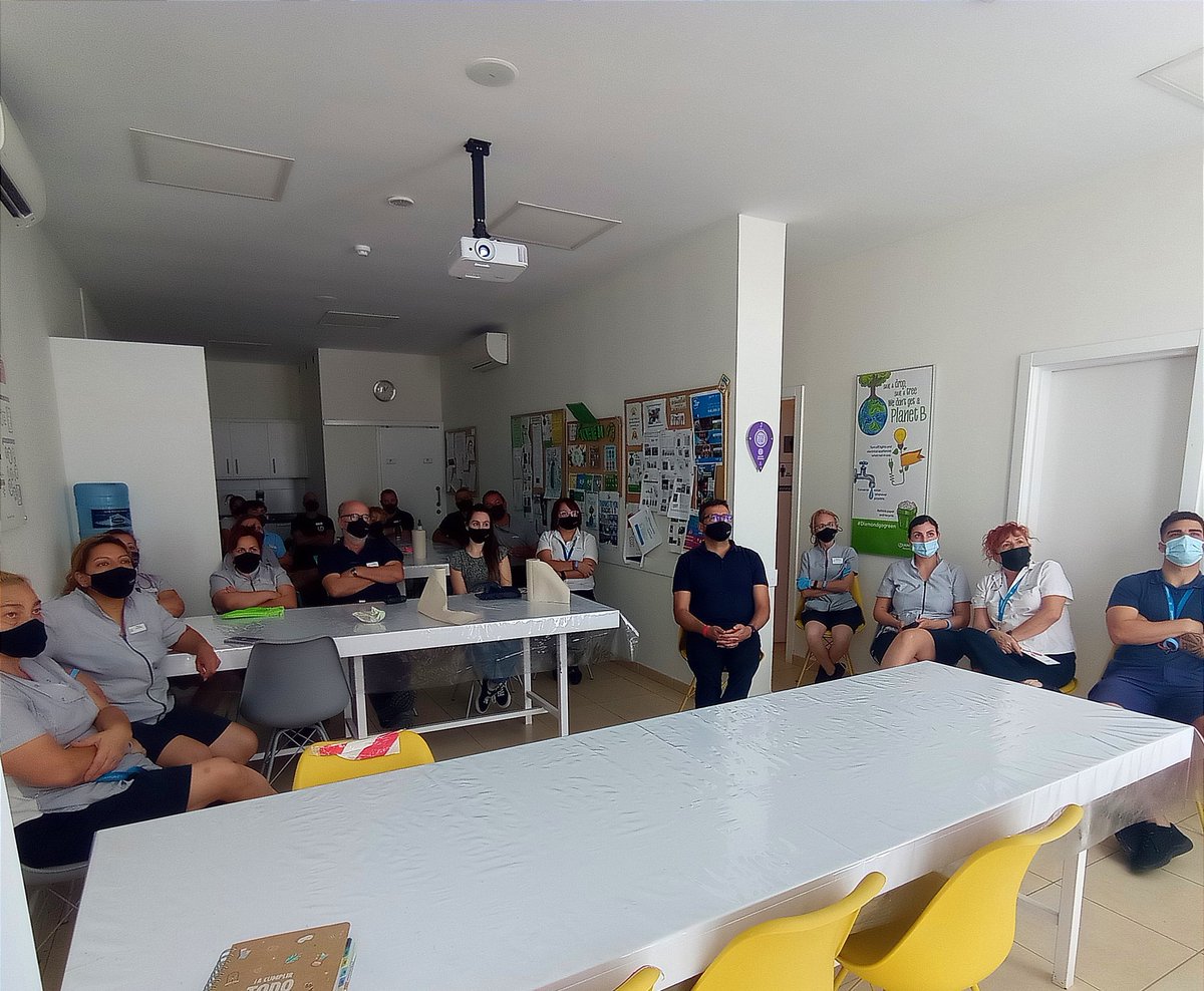 Our #SunsetBayClub team would like to thank <a href="/Maria_Goraieb/">MLG</a> for a very interesting Green Tips webinar. Gracias Maria! #Sustainability #GoingGreen @JanosSBC @NachoSBC @Thais_SBC