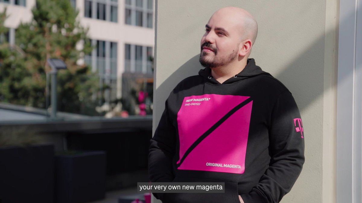 itsMargo831's tweet photo. My new favorite color!😍 #NewMagenta #NewE20074 https://t.co/nd2Dbniww2 https://t.co/fwj6aaD0Og
