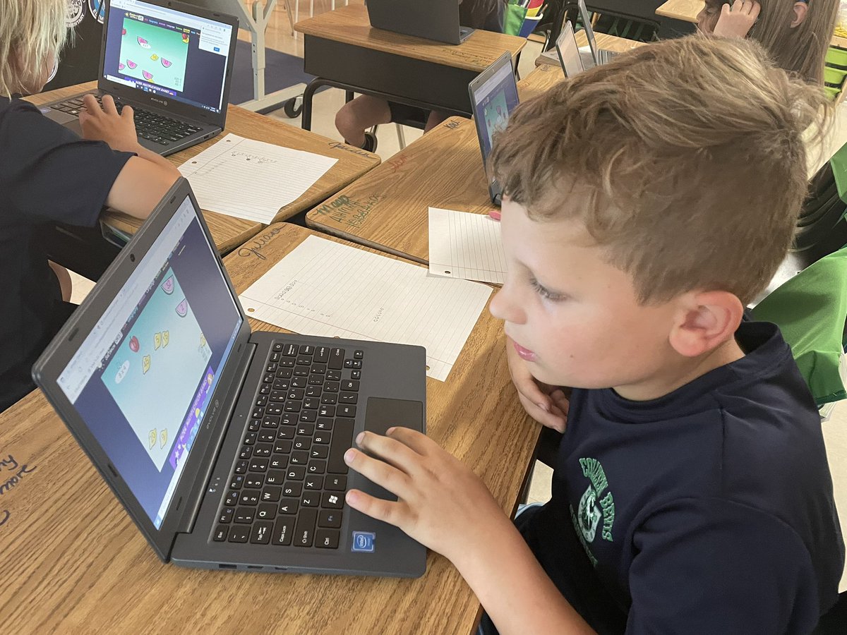 BevisAGP's tweet photo. Celebrating our successful multiplication skills! #fruitsplat #2ndgraderocks! https://t.co/xhSVKVZa7R