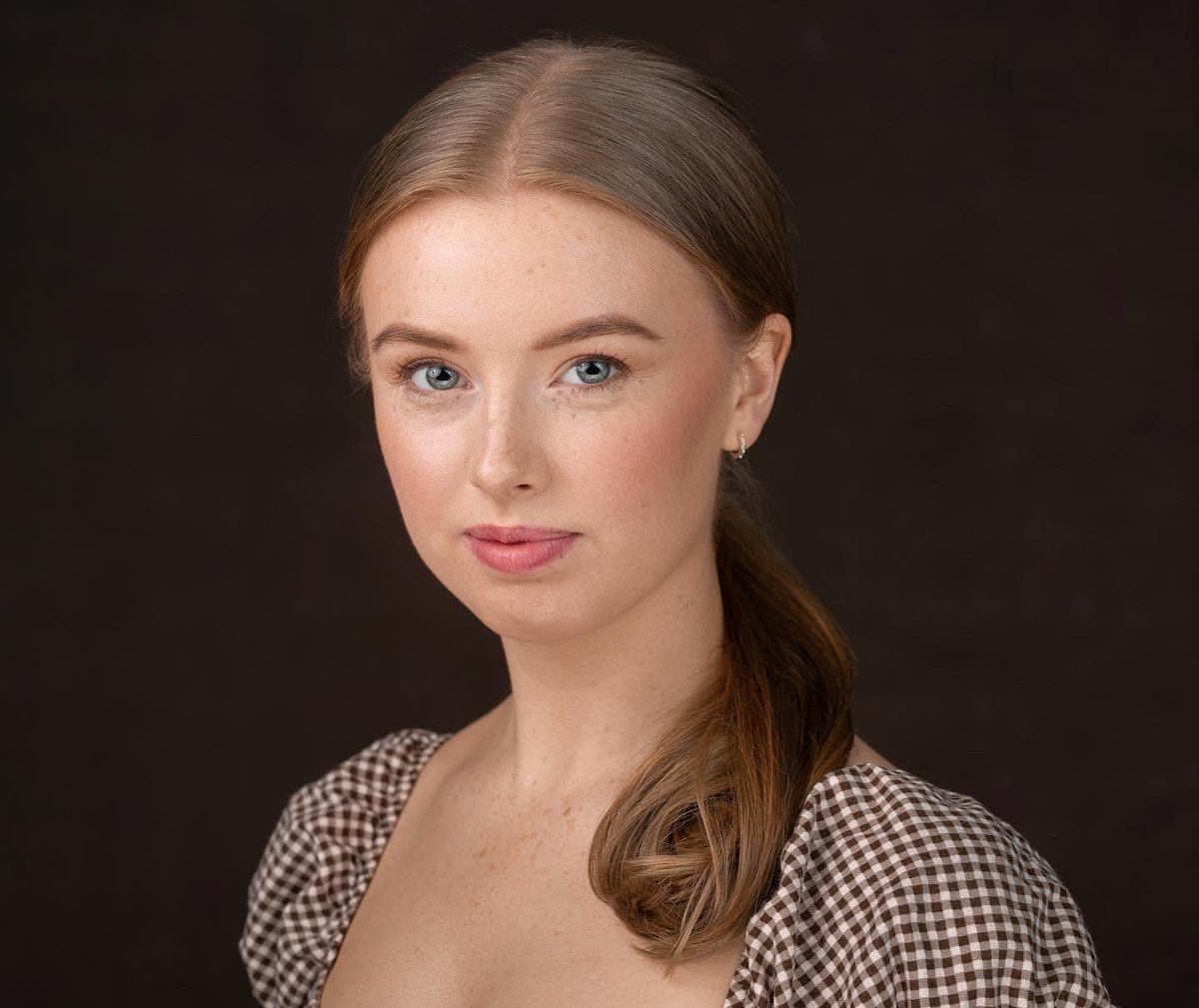 Beth Banks tweet media