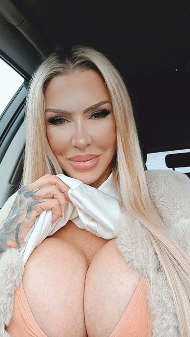 extra air bags in this vehicle 👅  Give me a beep in the comments if u wanna try them out, with ur face<a href="/tag/bodysuit"class="tags"><span>#bodysuit</span></a><a href="/tag/pornawards"class="tags"><span>#pornawards</span></a><a href="/tag/snaptogether"class="tags"><span>#snaptogether</span></a><a href="/tag/snapawards"class="tags"><span>#snapawards</span></a>