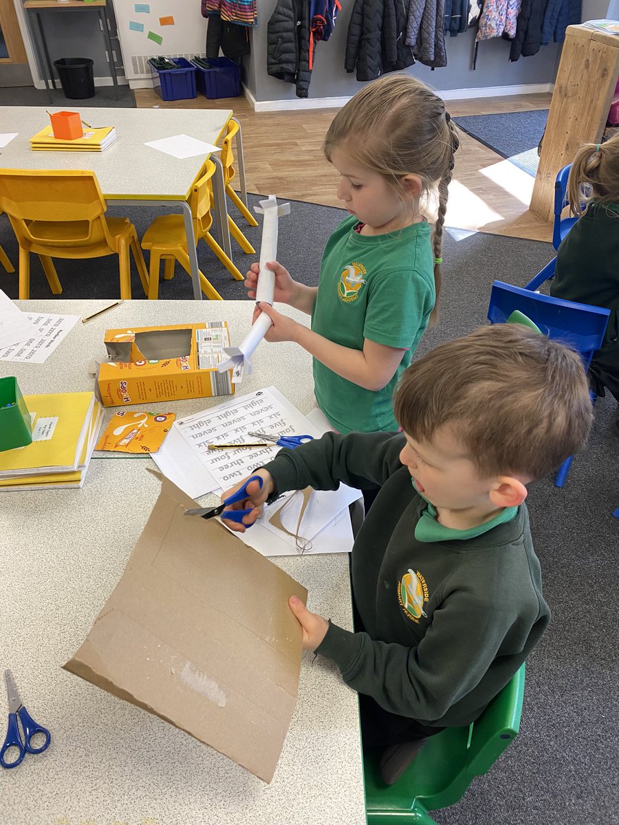 Wye_WPA's tweet photo. We were super busy in DT today designing and making chairs for our Little Pig! #WatersideDT 🐷 https://t.co/2kfXpR0Ilh