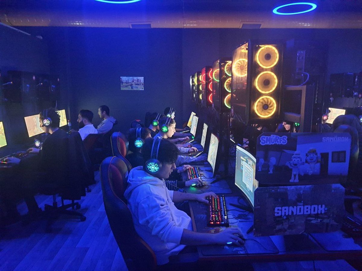 Alpha 2 Sezonunun son gününü İstanbul’daki bazı gaming kafelerinde 
#TheSandbox 🎮🇹🇷 topluluğu ile birlikte oyunumuzu test ederek ve bütün görevleri tamamlamaya çalışarak kutladık 🥳