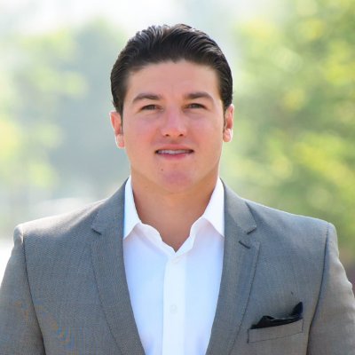 Hagamos un ejercicio de a quien quiere mas la raza.

RT🔄Bronco  /  FAV❤️Samuel