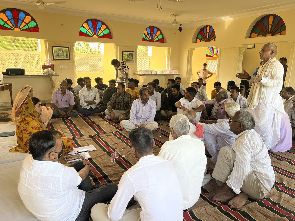 KumariRukshmani's tweet photo. चौमू बाग पर कॉन्ग्रेस डिजिटल सदस्यता अभियान को लेकर मीटिंग का आयोजन किया जिसमें विधानसभा क्षेत्र के समस्त गांव से सैकड़ों कार्यकर्ता शामिल हुए।जिनको डिजिटल सदस्यता अभियान की जानकारी दी।
#CongressMembership @ajaymaken @ashokgehlot51 @SachinPilot @GovindDotasra https://t.co/fKq0E7hAz4