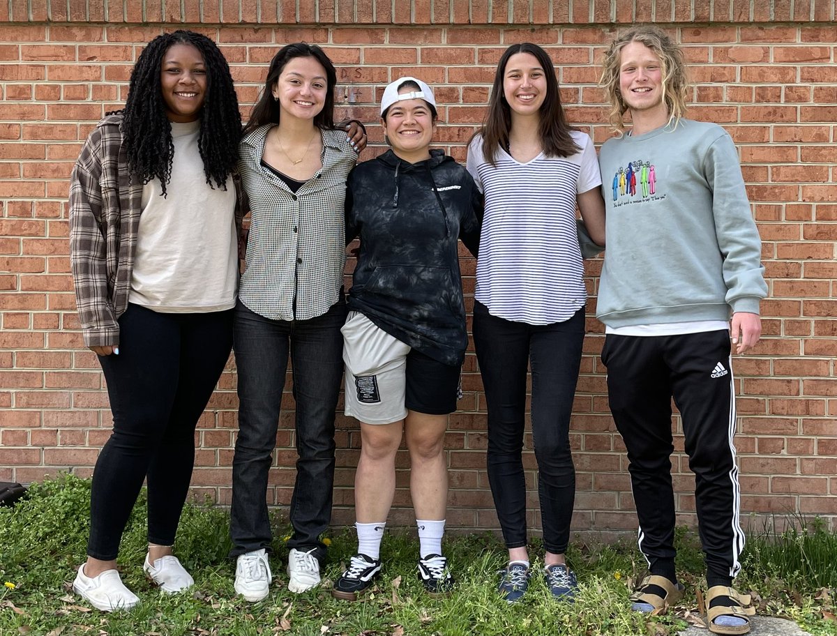 So proud of team <a href="/WorldPlayVB/">World Play</a> who has officially written, edited, illustrated, and published their first book! It is now available on Amazon! My Choices, My World - Libby and Sandy Go to the Beach amazon.com/dp/B09WQDW2RG/…