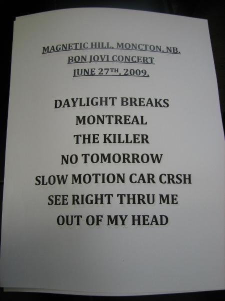 MobileTheBand's tweet photo. A little throwback to when we shared shared the stage with Bon Jovi at the Magnetic Hill Music Festival in Moncton, New Brunswick! 

#throwbackthursday #tbt #setlist #concert #festival #moncton #newbrunswick #music #live #bonjovi #mobile #bachcummings #stateofshock https://t.co/s6rpOa58Ye