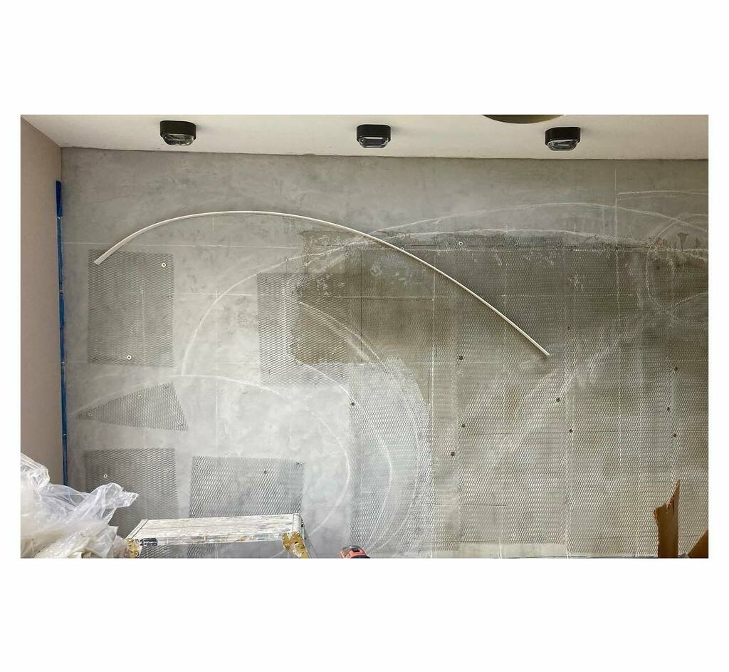 CEopenstudios's tweet photo. @kimvaldez5601 Progress on the #concrete #wallrelief today - it’s all an experiment- this is plastic strip to help get a smooth curve https://t.co/HLoxdWtkDv https://t.co/huNQXbdoIG