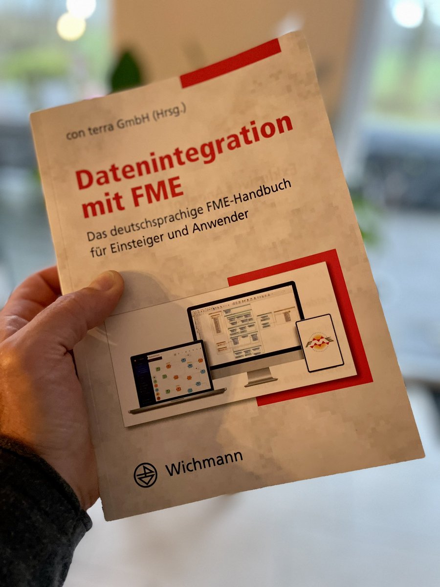 CHatCT's tweet photo. Da ist es 😊! Soeben im #Wichmann-Verlag erschienen: Das neue #FME-Handbuch der #conterra für alle deutschsprachigen #Datenexperten und FME-Fans!
#Datenintegration #SafeSoftware https://t.co/NHp1QQF3mq https://t.co/rDgqMXtE6s