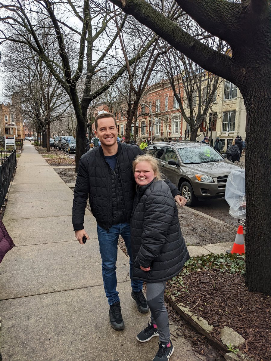 roddpt's tweet photo. @filming_chicago cold today but my daughter's heart is warm https://t.co/mgaK1HHPMB