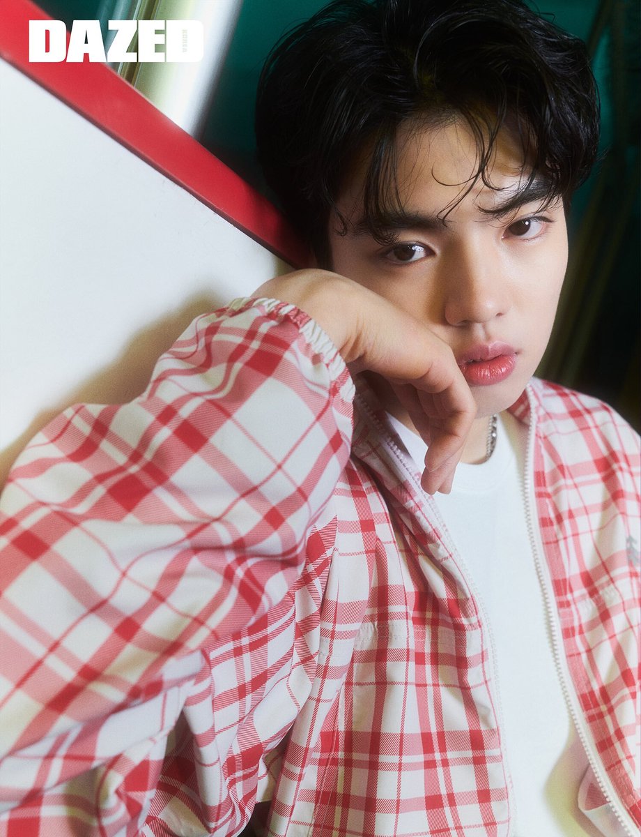 JulyJun8's tweet photo. #JunhwanCha also uploaded his Kolon commercial photoshoot and video 03.31.2022

Kolon Sports is his sponsor #FigureSkate #차준환 

👇More photos are on jun's IG 
https://t.co/sebssjU6n5 https://t.co/pRJ9qGPPp9