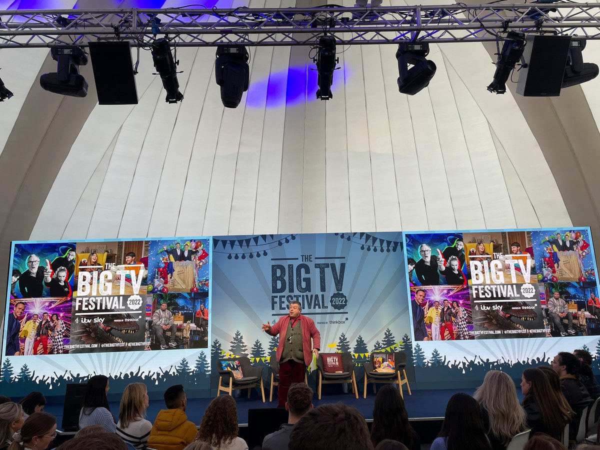 WillyRidley's tweet photo. Brilliant session from @rorysutherland about the power of the 20% and human behaviour @TheBigTVFest! #thebigtvfest https://t.co/8mHhUuMjhW