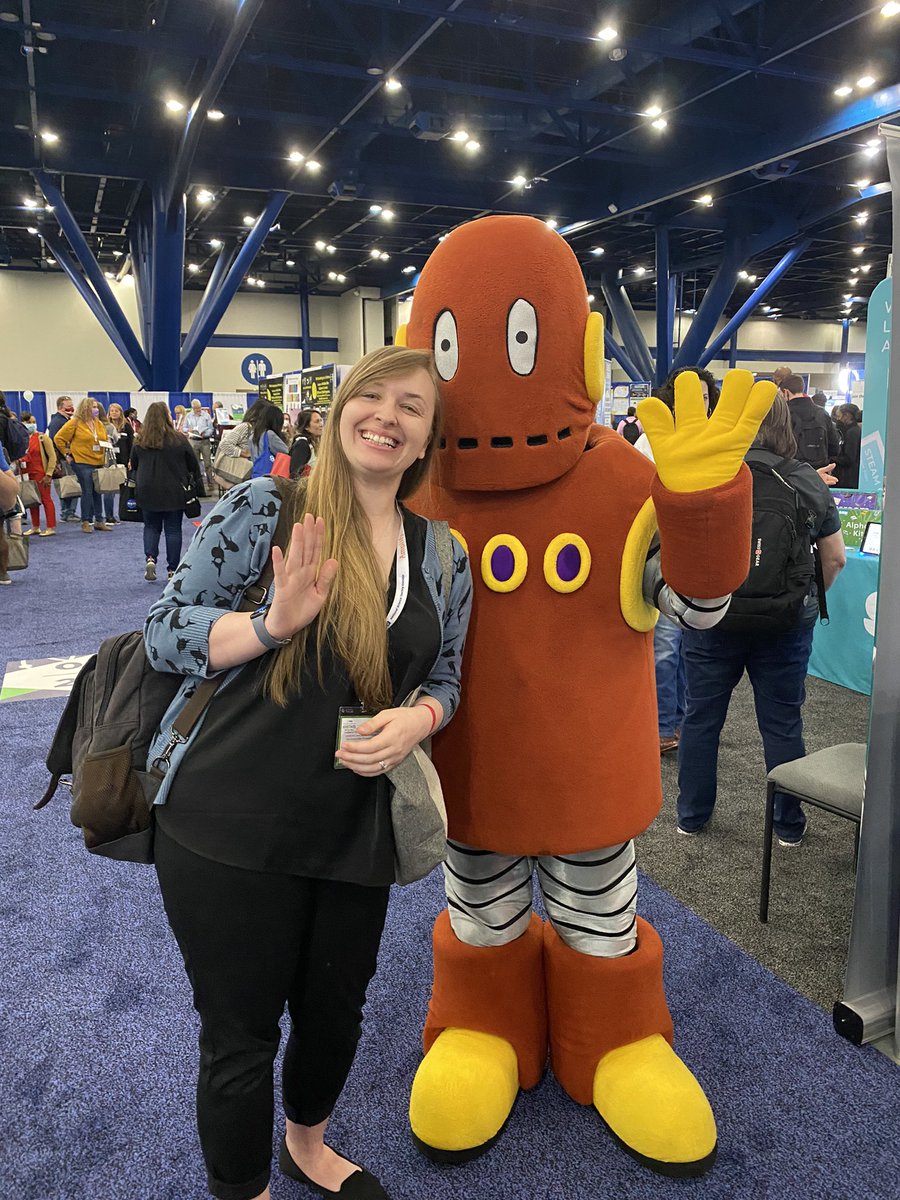 🦈sharky shenanigans🦈 tweet media