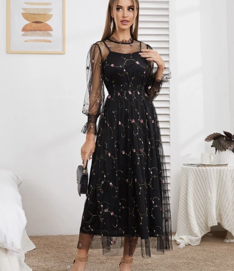 onlinestoreee's tweet photo. مساء الخير 💙

  كأنوا مشتاقين ؟؟

عشان الغيبة الطويلة دي حأعمل ليكم تخفيض على الفساتين🔥🔥

بسعر : ١٥٠٠٠

يوجد توصيل 

0962515616 https://t.co/w7EmqARIOD